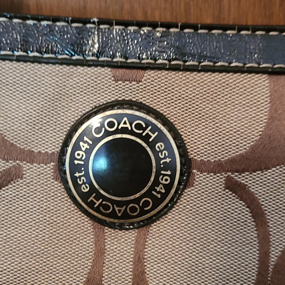 Coach Handbag - Picture 2 of 8